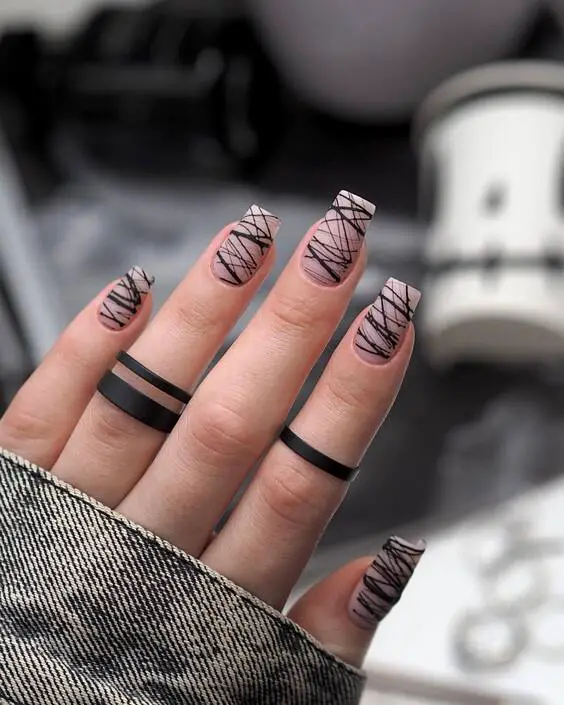 23 Best Fall Nail Colors: Trendy Designs and DIY Tips