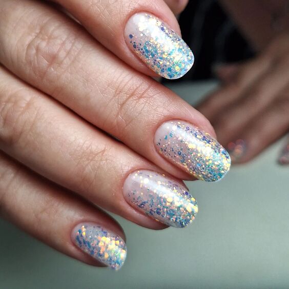 19 Top Fall Nails Glitter Designs: From Subtle to Bold Styles