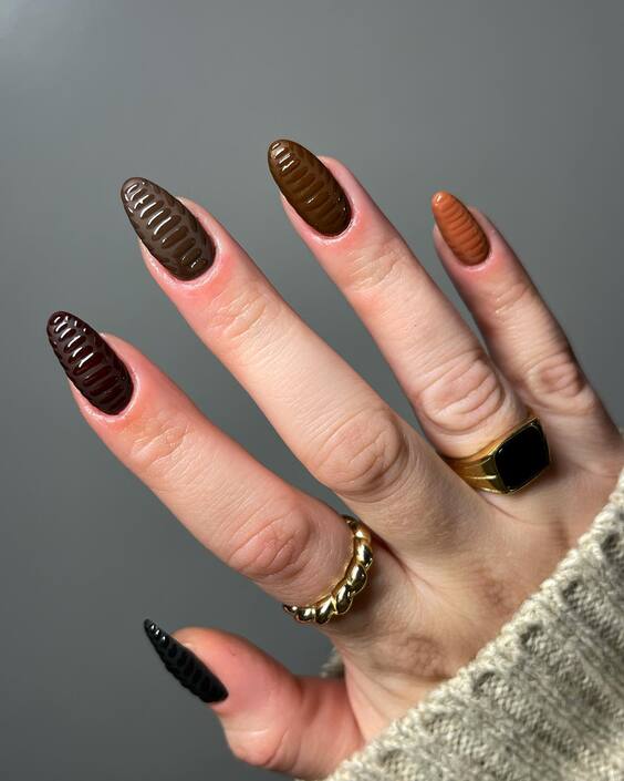 23 Fall Nails 2024 Almond: Top Styles for a Stylish Autumn Look