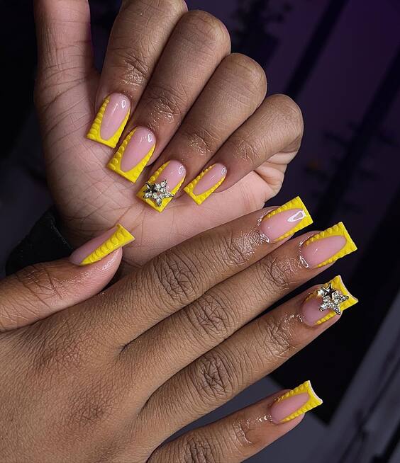 20 Stunning Yellow Fall Nail Designs for a Vibrant Autumn Look