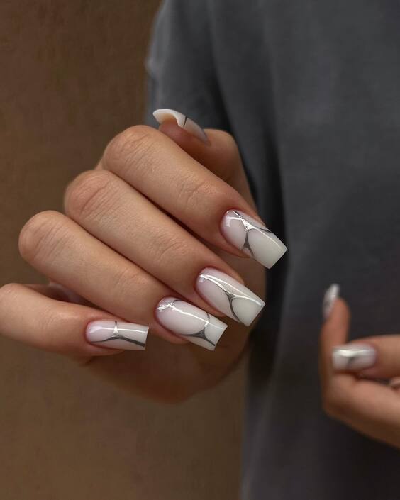 22 Elegant White Fall Nail Designs for a Chic Autumn Look