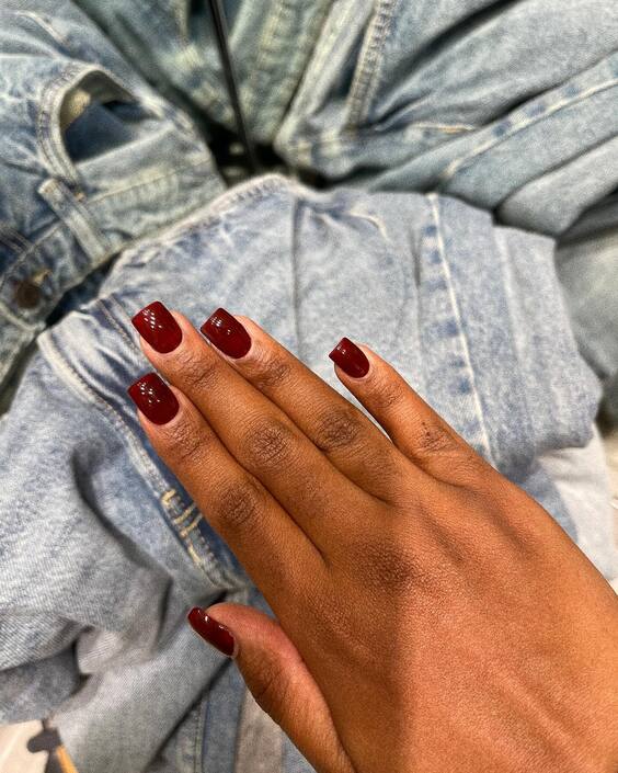 21 Vibrant Fall Nail Designs for Dark Skin 2024: Trendy & Bold Styles