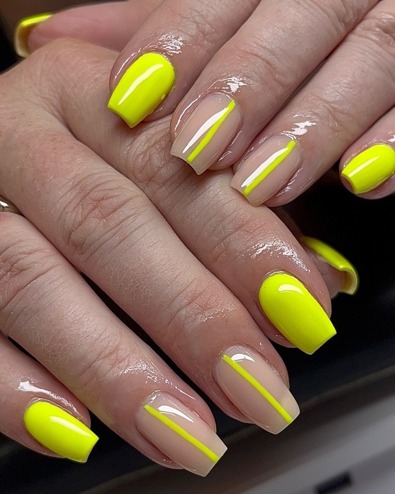 20 Stunning Yellow Fall Nail Designs for a Vibrant Autumn Look