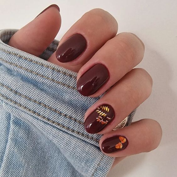 23 Stunning Burgundy Fall Nails: Elegant Designs for Autumn