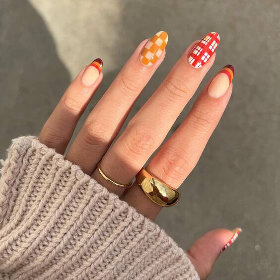 22 Fall Plaid Nails: Trendy Designs for a Stylish Autumn Look