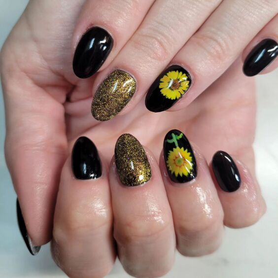 21 Stunning Fall Sunflower Nail Designs for a Seasonal Refresh