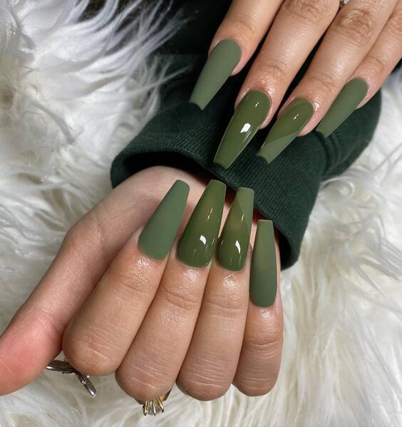 20 Elegant Olive Green Fall Nail Designs for Autumn