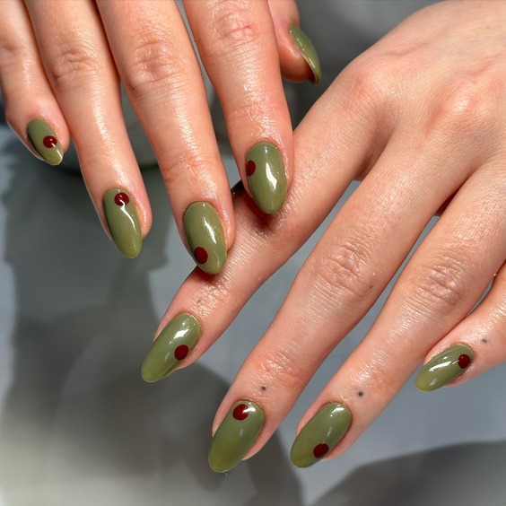 21 Elegant Fall Oval Nail Designs to Elevate Your Autumn Style