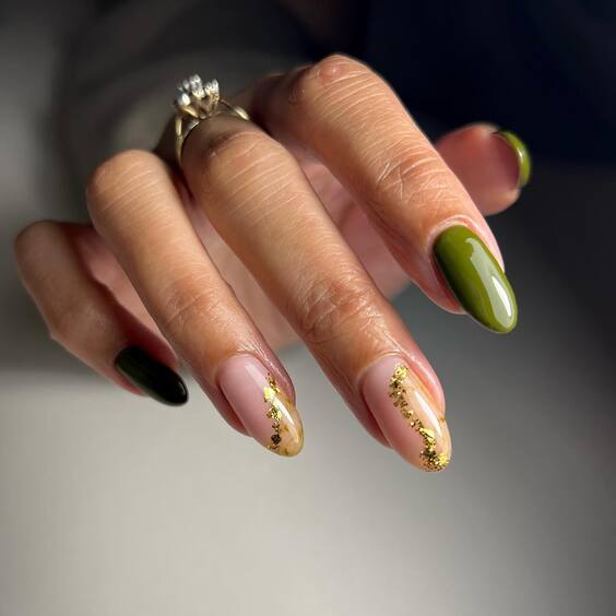 20 Elegant Olive Green Fall Nail Designs for Autumn