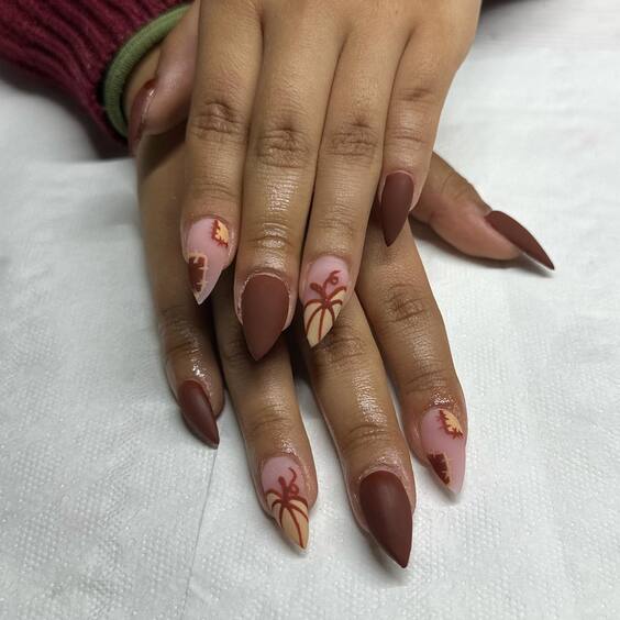 22 Explore Stunning Fall Themed Nails: Designs, Ideas, and Tips for Autumn