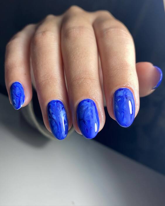 21 Fall Blue Nails 2024: Trendy Designs with Gold Flakes & French Tips