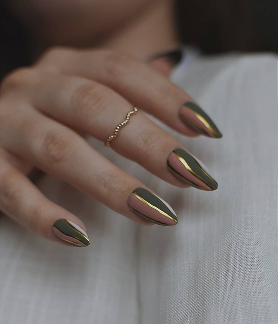 20 Elegant Olive Green Fall Nail Designs for Autumn