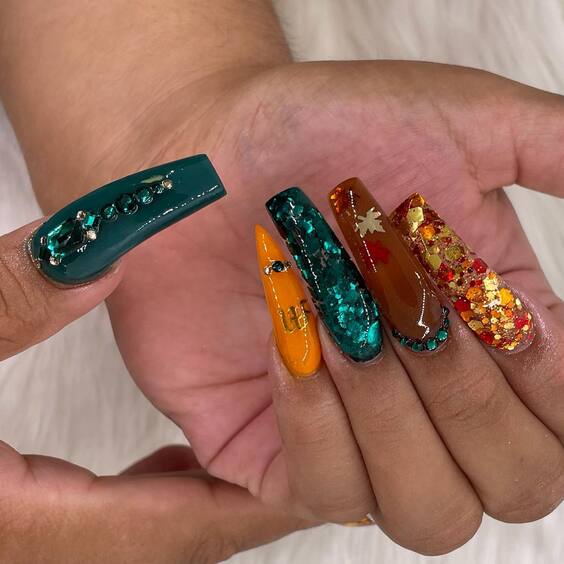 22 Explore Stunning Fall Themed Nails: Designs, Ideas, and Tips for Autumn