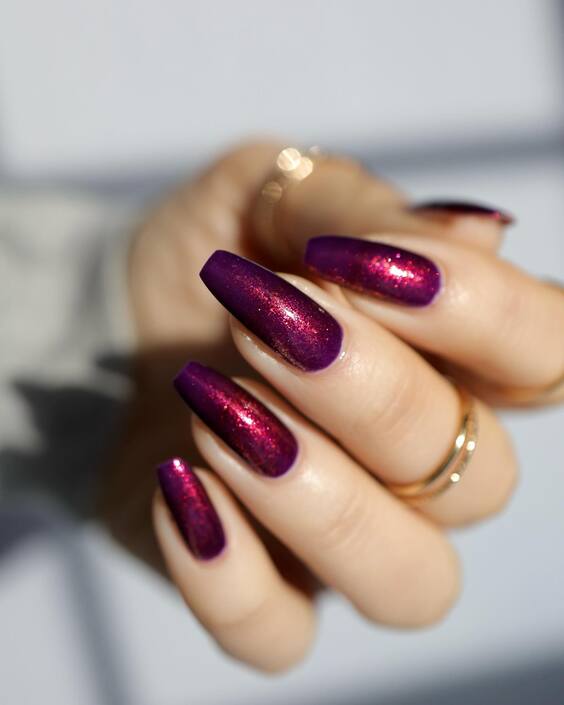 19 Trending Dark Fall Nail Colors 2024: Bold & Beautiful Designs!