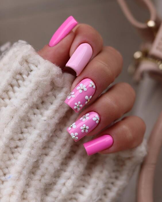 22 Fall Flowers Nail Art 2024: Chic Designs for Every Occasion