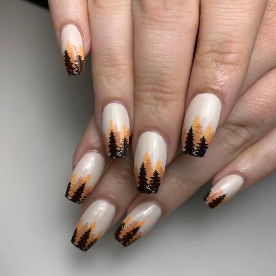 19 Autumn Nail Art: Discover Stunning Fall Tree Designs