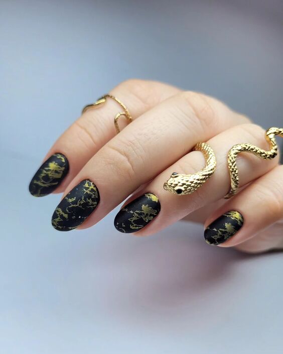 21 Top Autumn Nail Trends: Earthy Tones to Gothic Flames