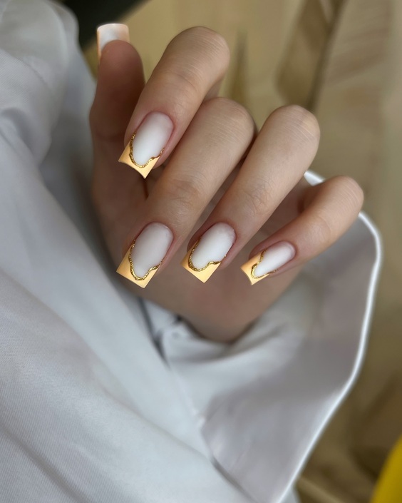 23 Best Fall Nail Colors: Trendy Designs and DIY Tips