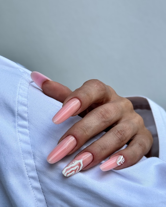 21 Explore Top Winter Nail Designs: From Gothic Stilettos to Elegant Pastels