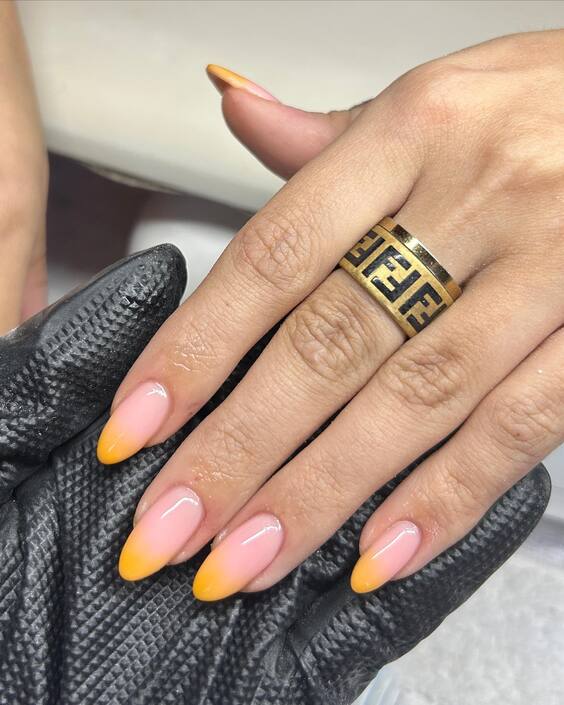 21 Elegant Fall Oval Nail Designs to Elevate Your Autumn Style