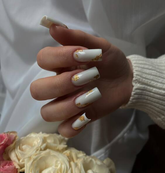 22 Elegant White Fall Nail Designs for a Chic Autumn Look