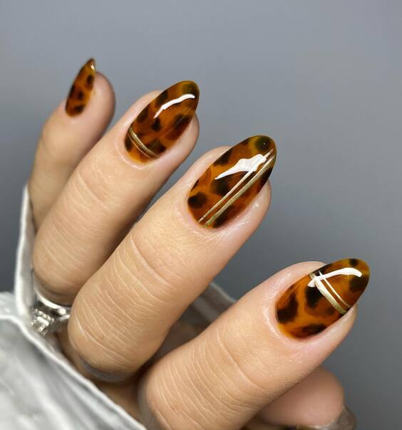 23 Stunning Nail Color Ideas for 2024: Tortoiseshell, Celestial, and Neon Designs