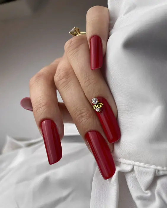 19 Unleash Boldness: Top Red Nail Designs & Where to Wear Them!