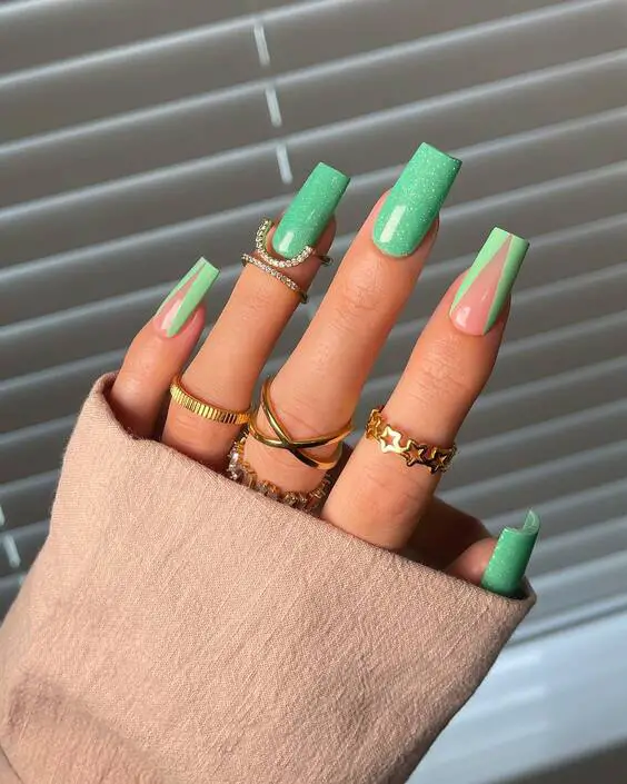 22 Discover the Best Green Nail Colors for 2024: Stylish Ideas and Designs