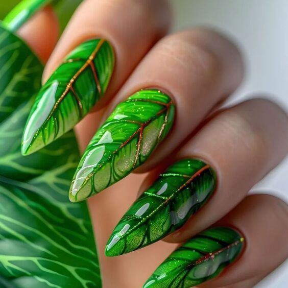 22 Discover the Best Green Nail Colors for 2024: Stylish Ideas and Designs