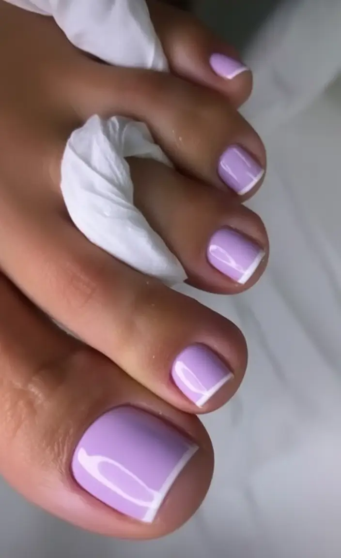 Beach Toe Nails for Summer 2025 Lavender French Frame