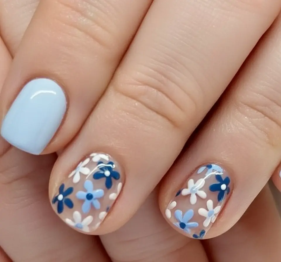 Flower Nails for Summer 2025 Glow Ocean Breeze in Bloom