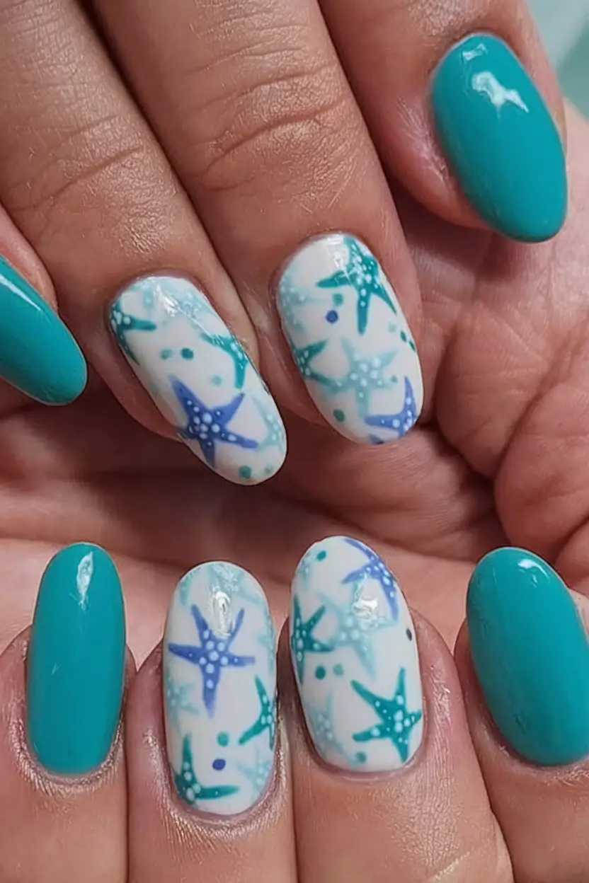 July Nails You’ll Want in 2025 Coastal Starfish Mix