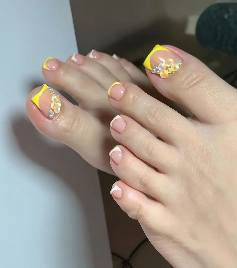 June 2025 Toes with Style Lemon Sorbet & Crystal Bloom