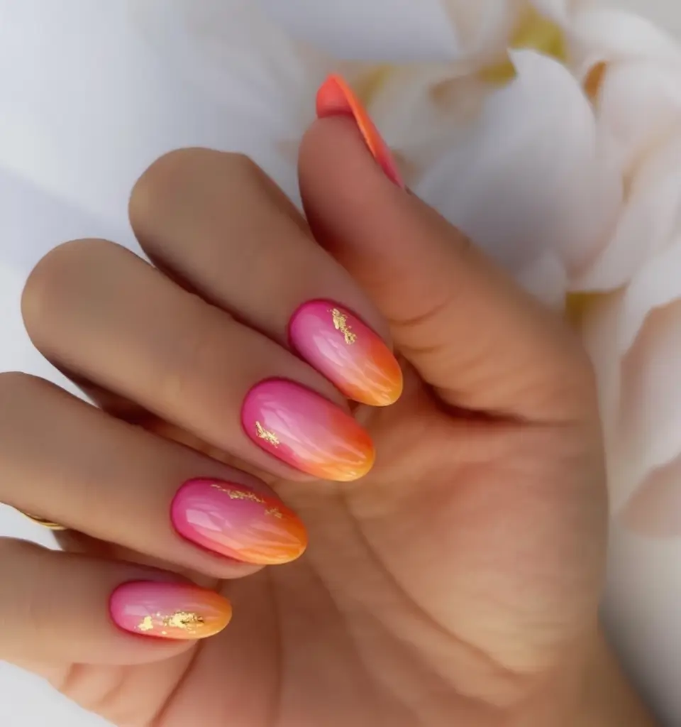 Pink Summer Nails for 2025 Vibes Golden Hour Fade with a Hint of Luxe