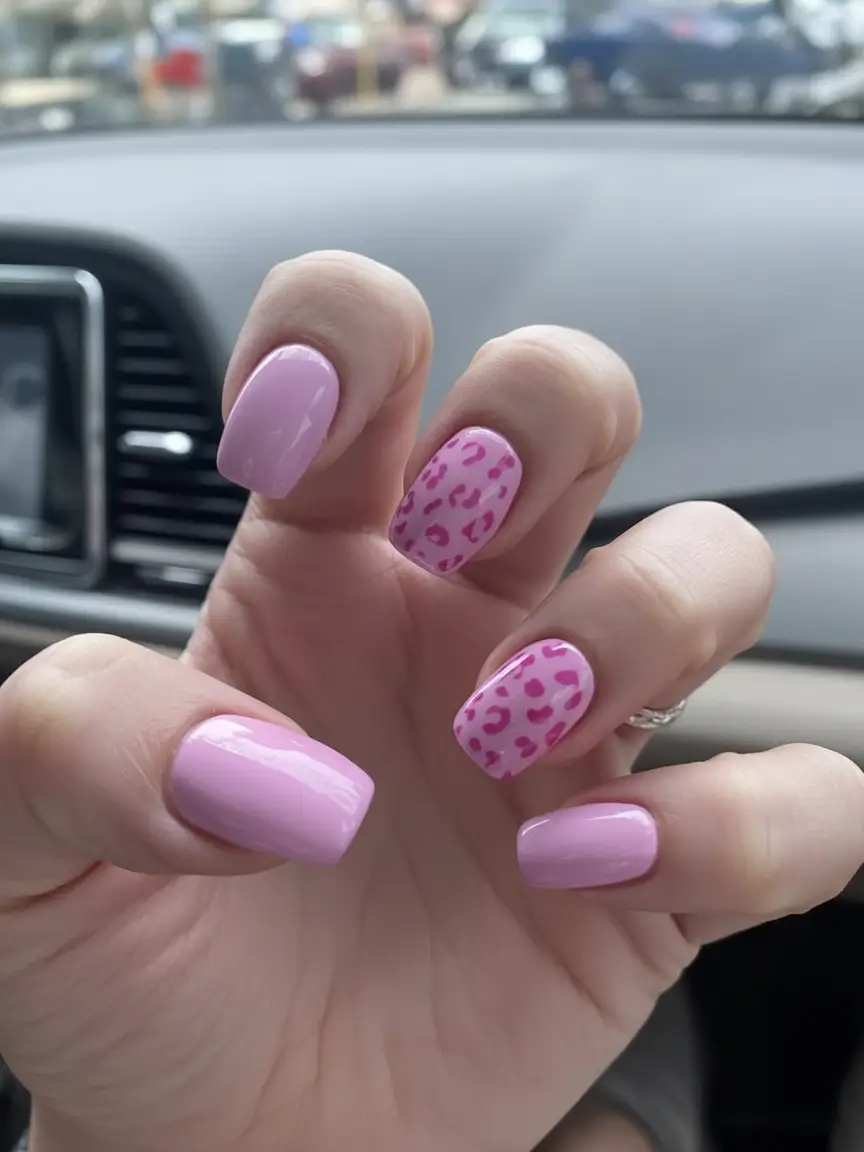 Pretty Nails You’ll Love in 2025 Glossy Mauve with Wild Accent