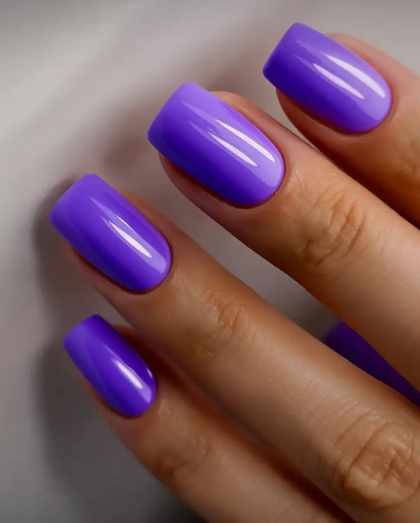Simple Nails for a Chill 2025 Summer Ultra Violet Shine