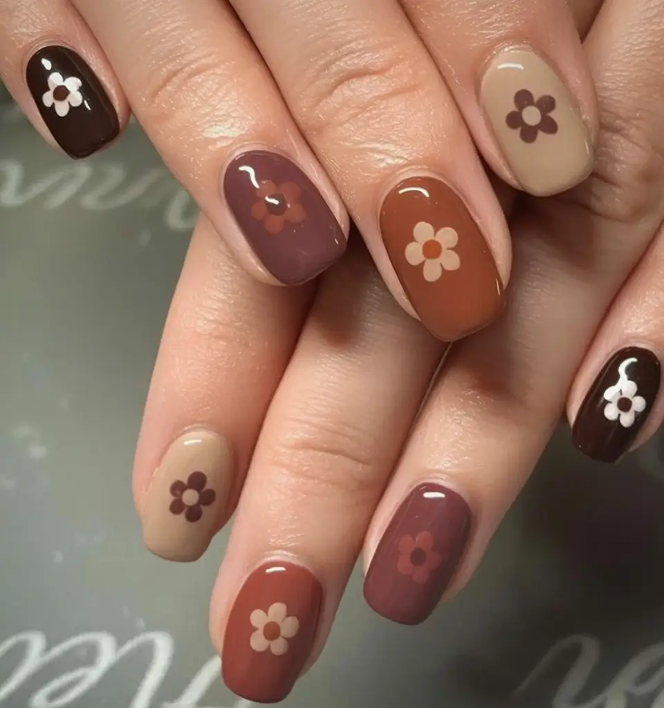 Top Nail Colors for Summer 2025 Mocha Flower Power