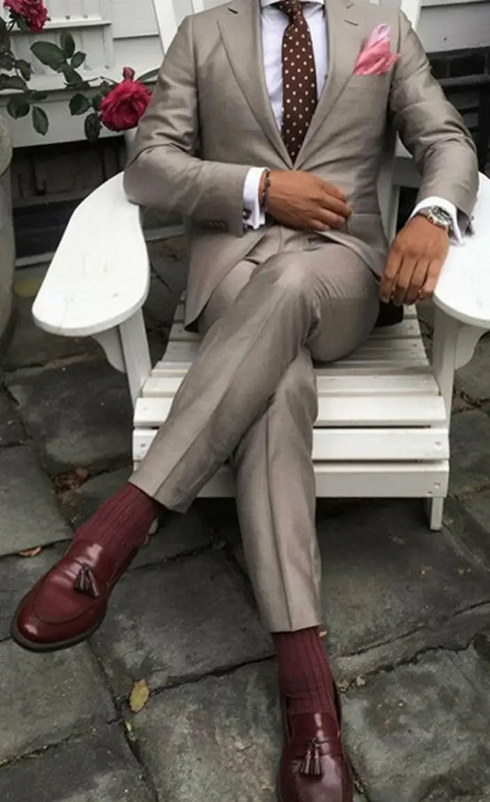 2025 men’s business casual looks for the fall season Soft Greys and Maroon Power Moves