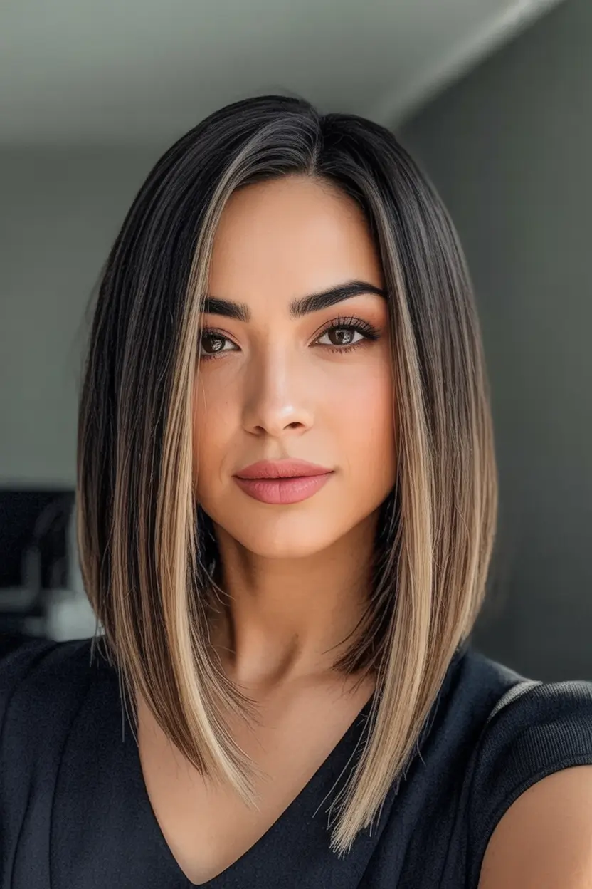 August Haircut Ideas 2025 Glass Hair Lob with Bold Face Frame