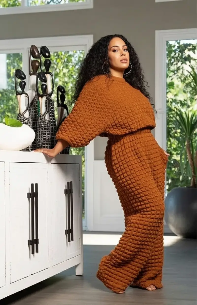 Fall 2025 Fashion Inspiration for Stylish Women Cozy Quilted and Proud