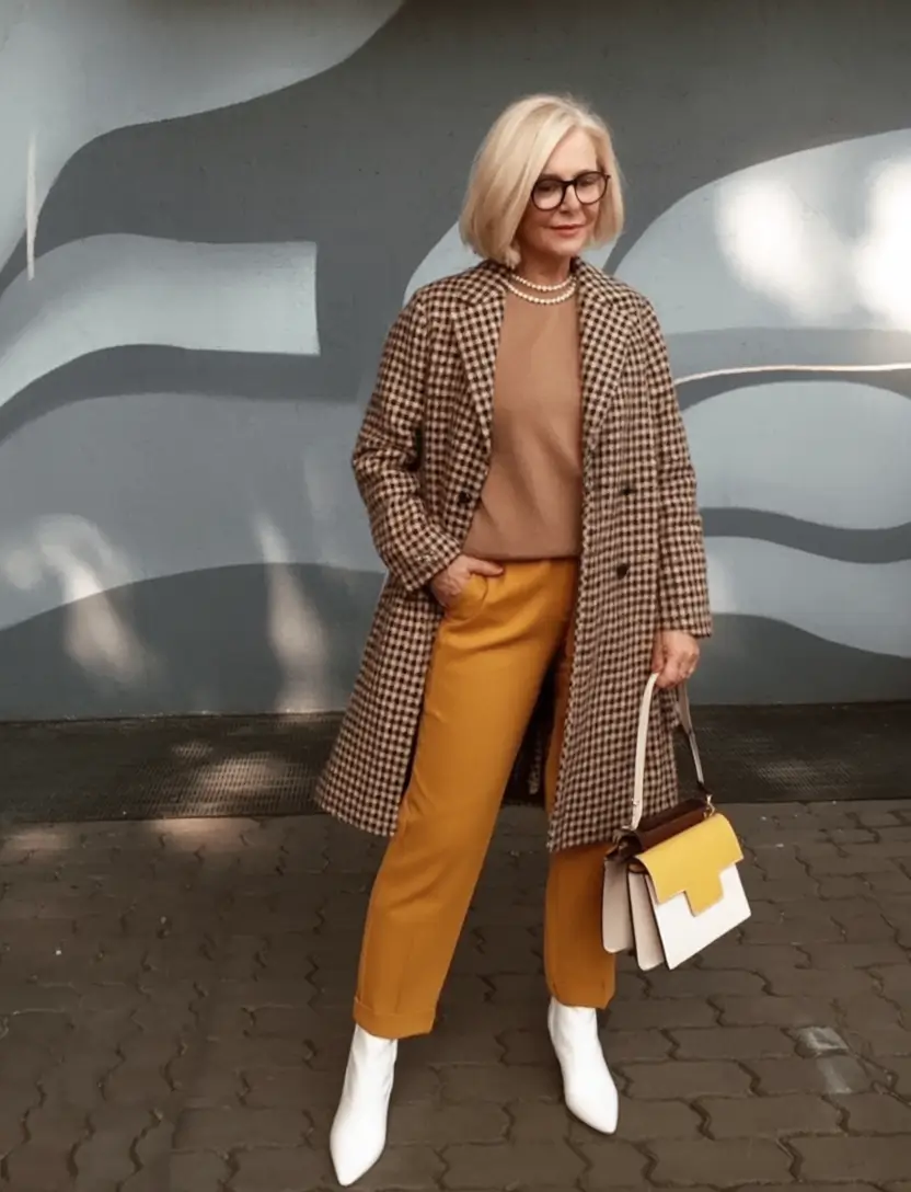 2025 fall outfits inspiration for women over 60 Classic Check with a Kick