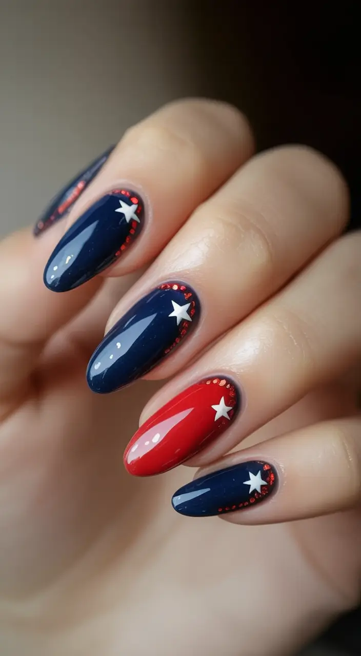 July 4th 2025 Nails You’ll Obsess Over Minimal Star Statement