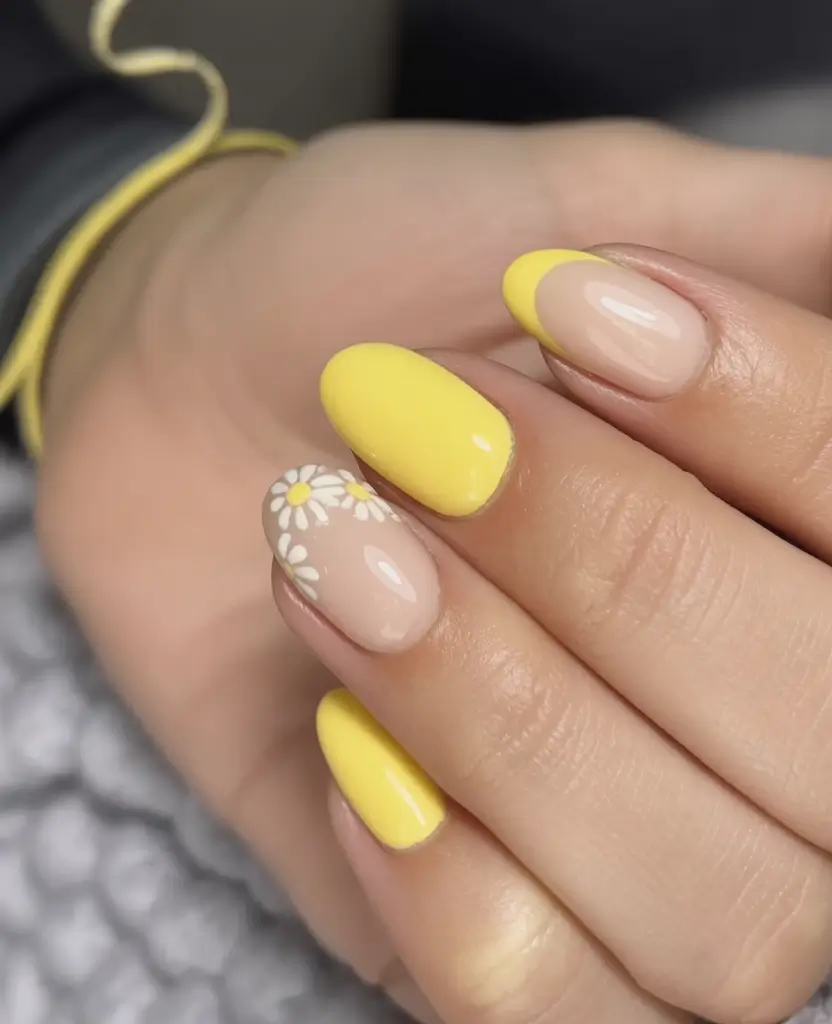 Must-Try Butter Yellow Nails That Scream Summer Vibes Sunflower Pop Meets Soft Petal