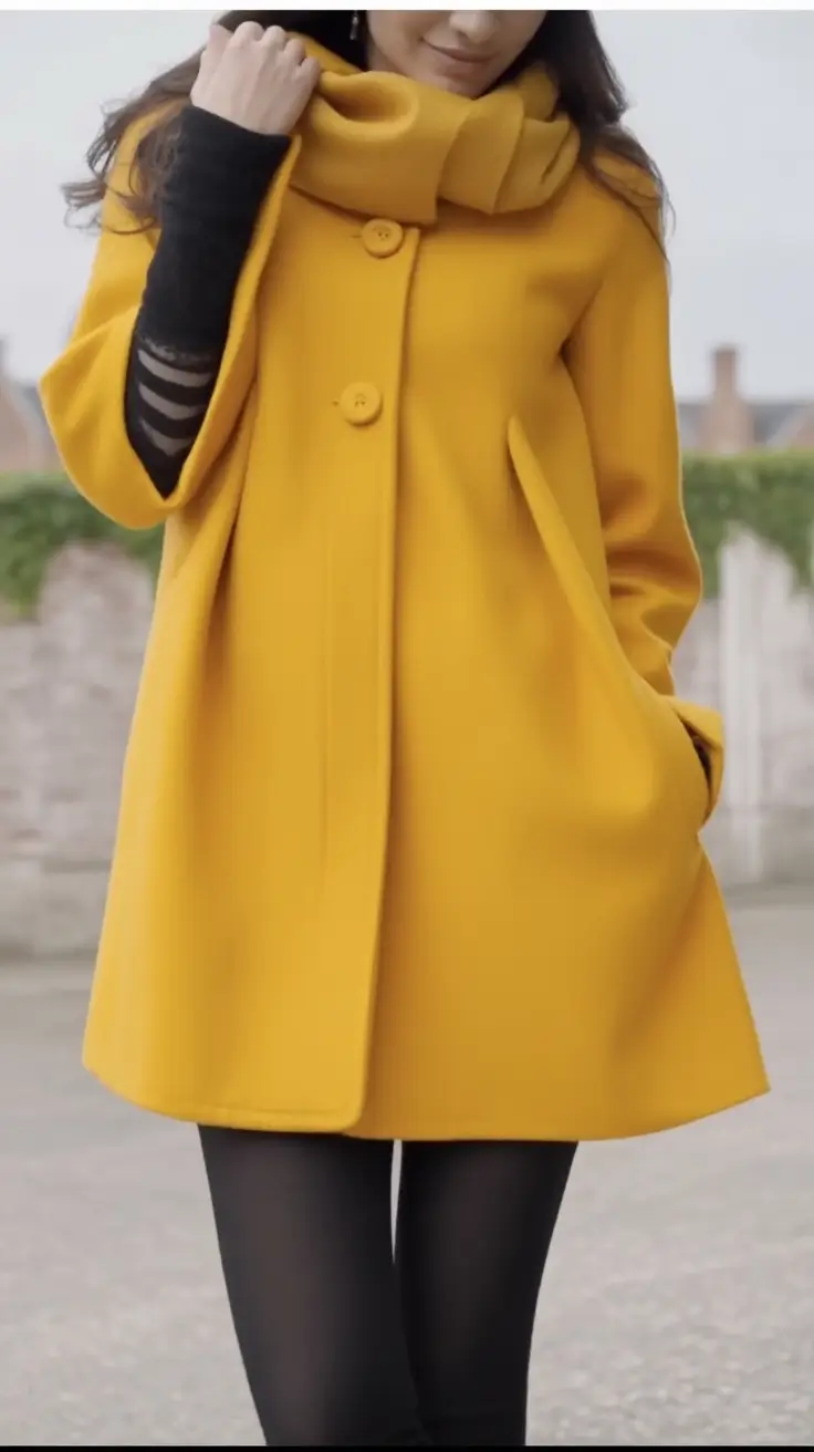 Pregnancy Style Goals: Fall outfits Inspo for 2025 Autumn Drenched in Gold