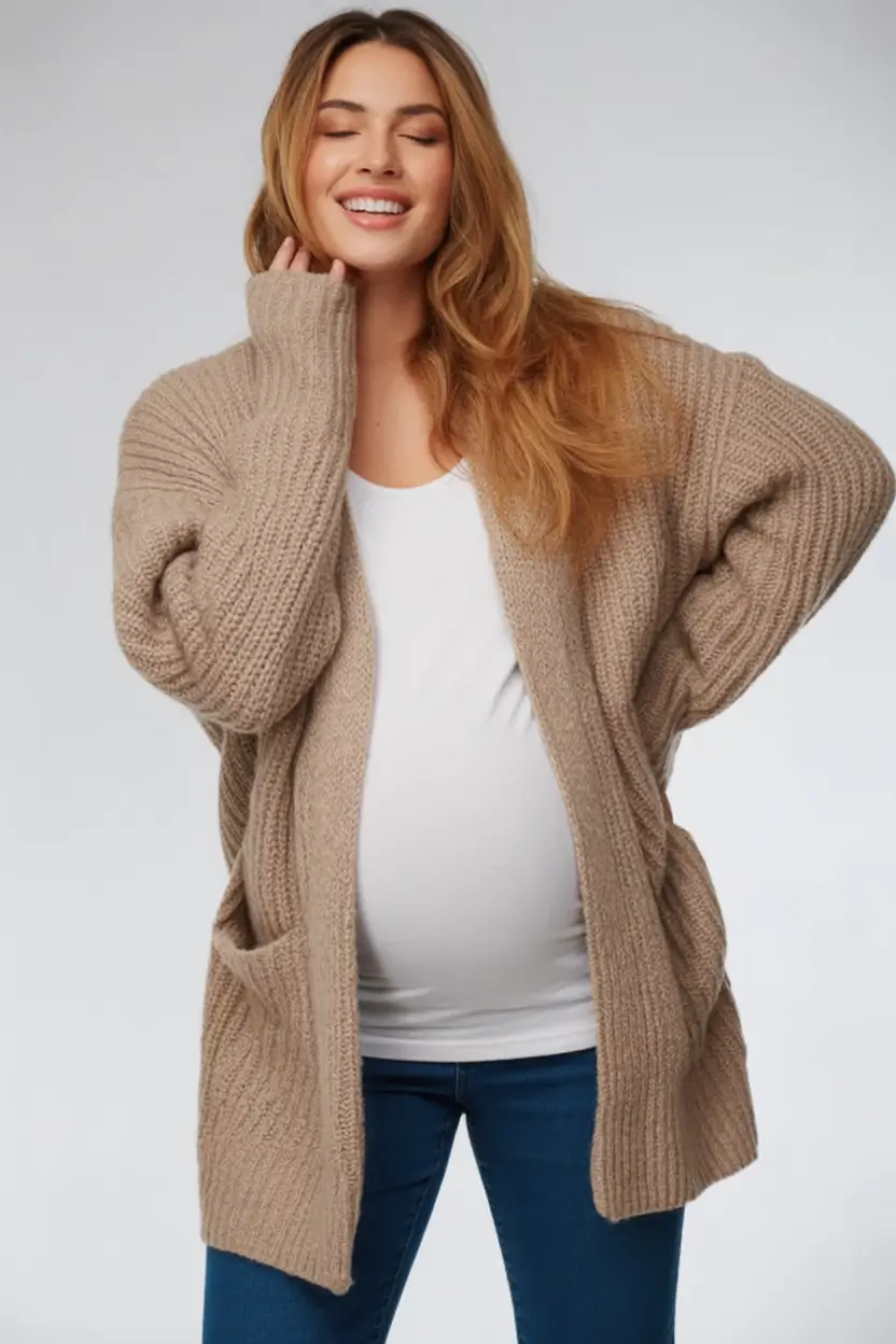 pregnancy style goals: fall outfits inspo for 2025 relaxed layers with that fall glow
