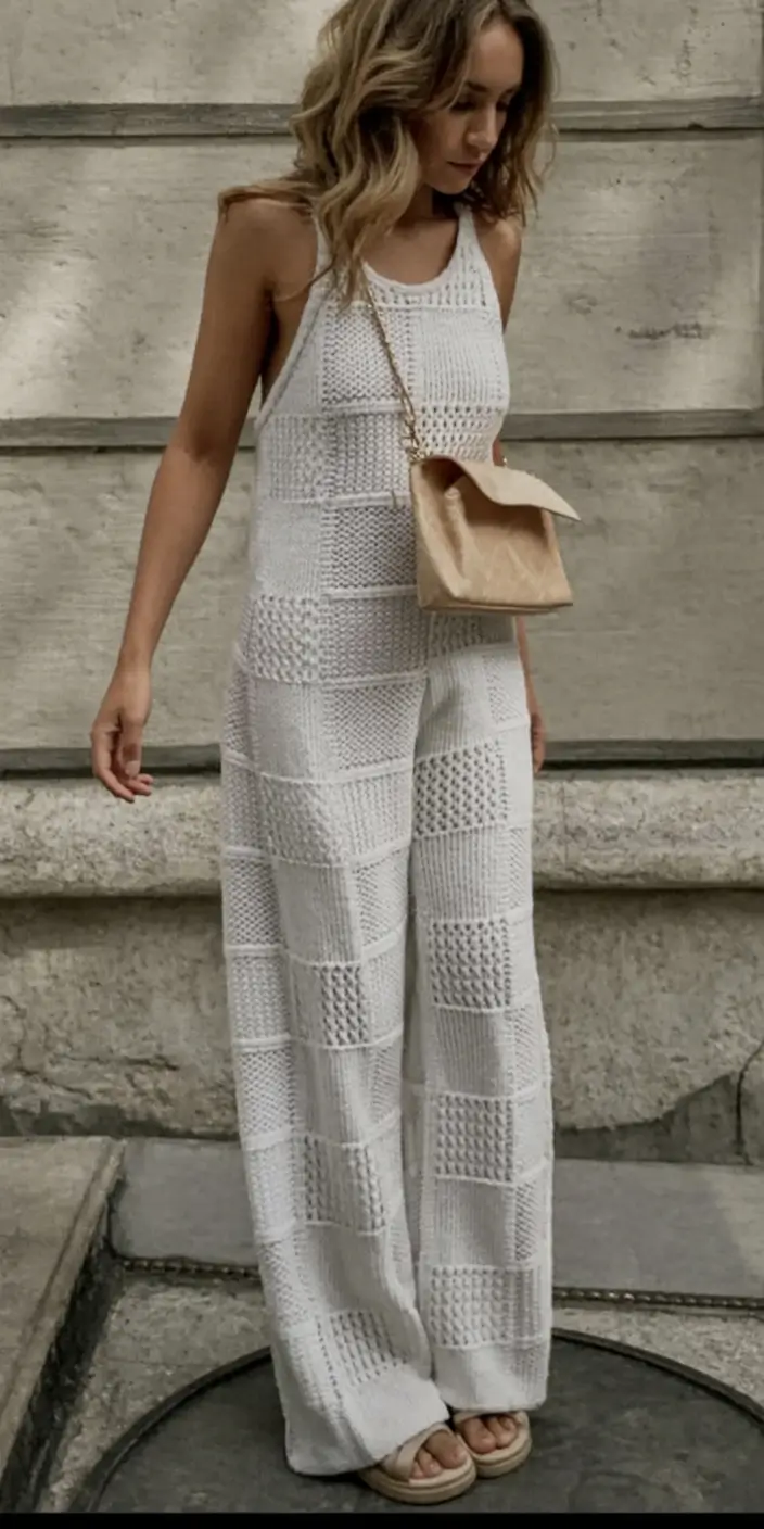 August Fashion outfits: Easy Ideas 2025 Textured Neutrals and a Soft Sculpted Look