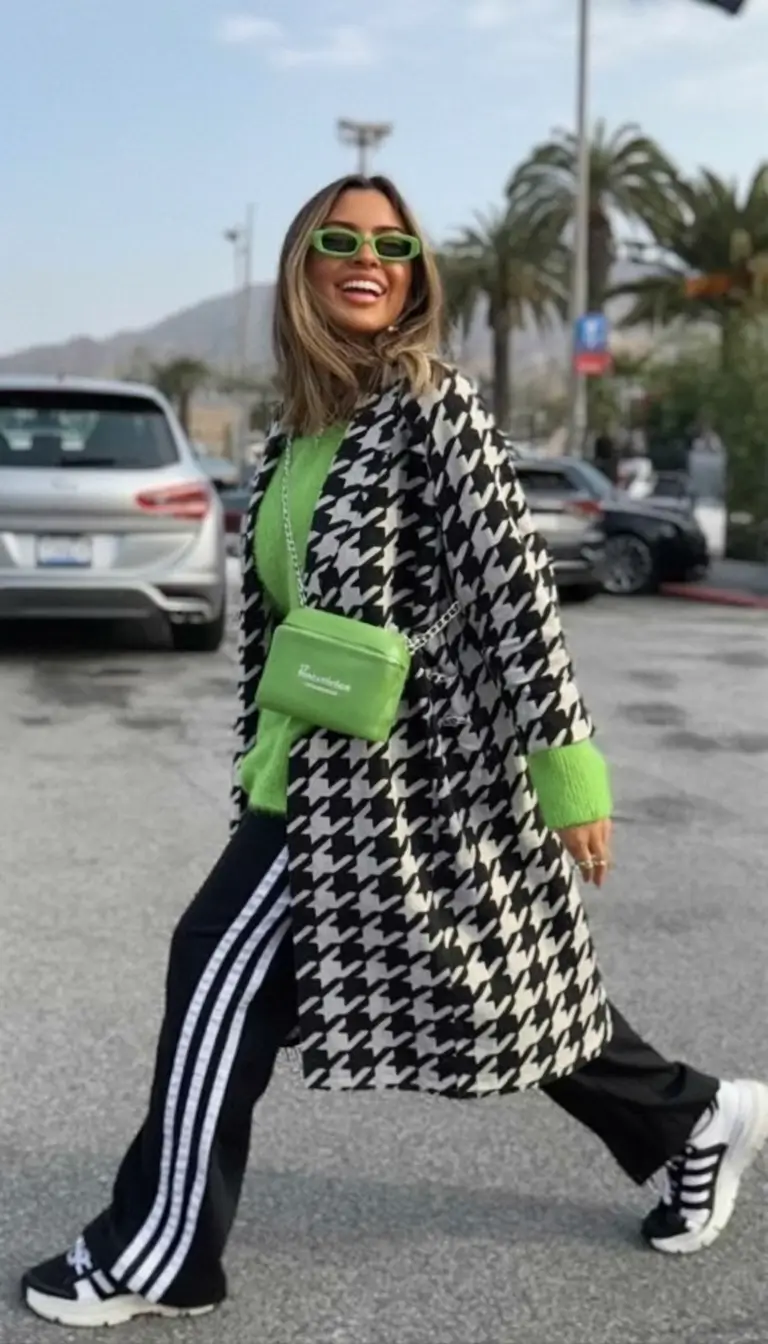 Fall 2025 outfits for Everyday Life: Style Ideas Monochrome Cream with a Luxe Touch